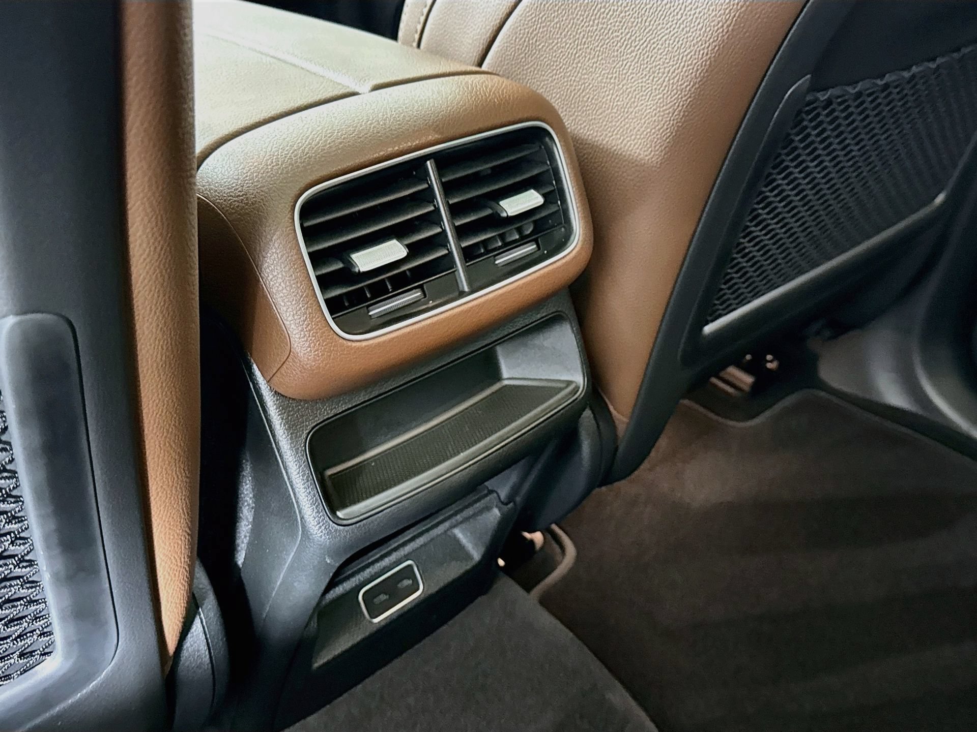 Certified 2025 Mercedes-Benz GLE 350 4MATIC image 28