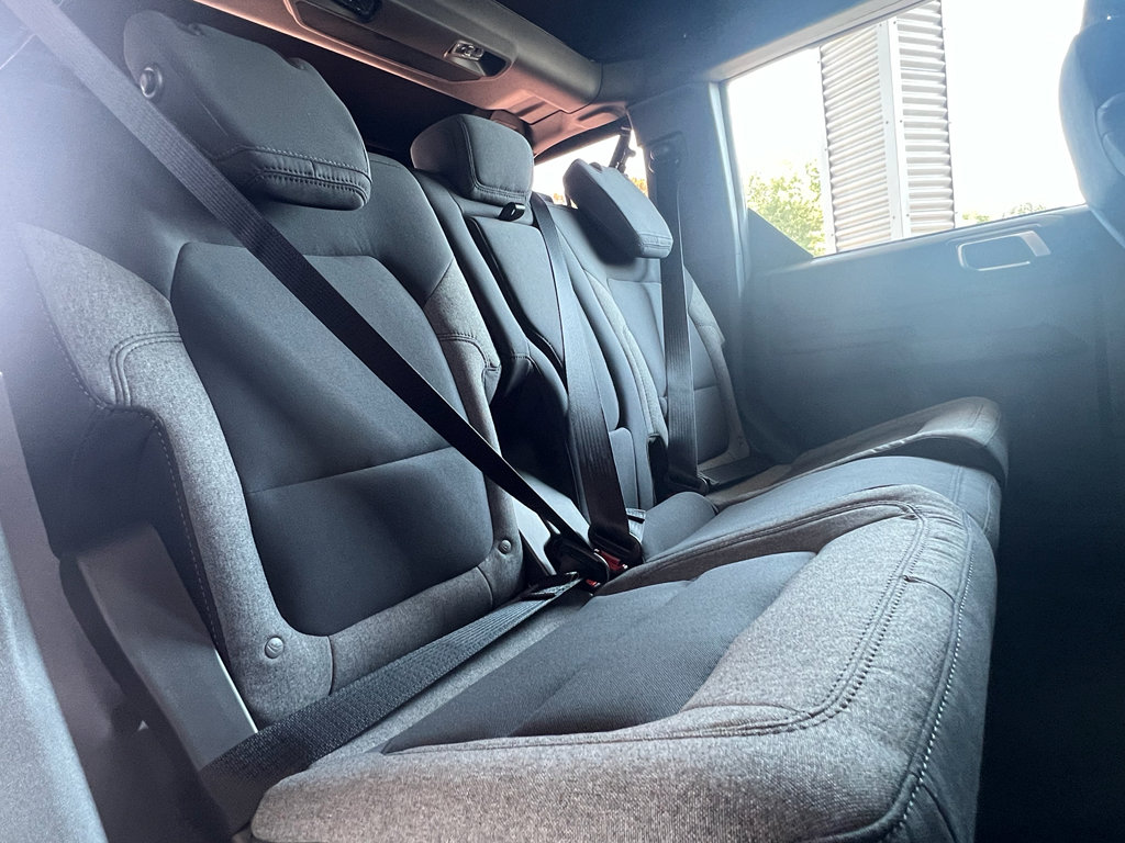 New 2025 Ford Bronco 4-Door image 15