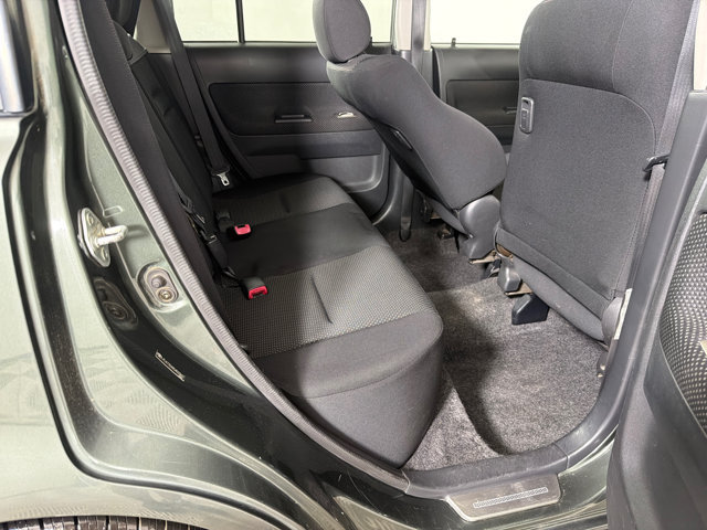 Used 2005 Scion xB FWD image 15