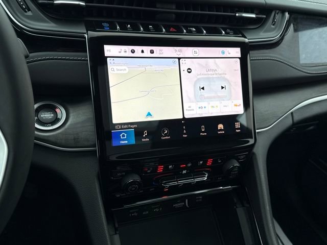 Used 2022 Jeep Grand Cherokee Limited 4xe w/ Luxury Tech Group II image 19