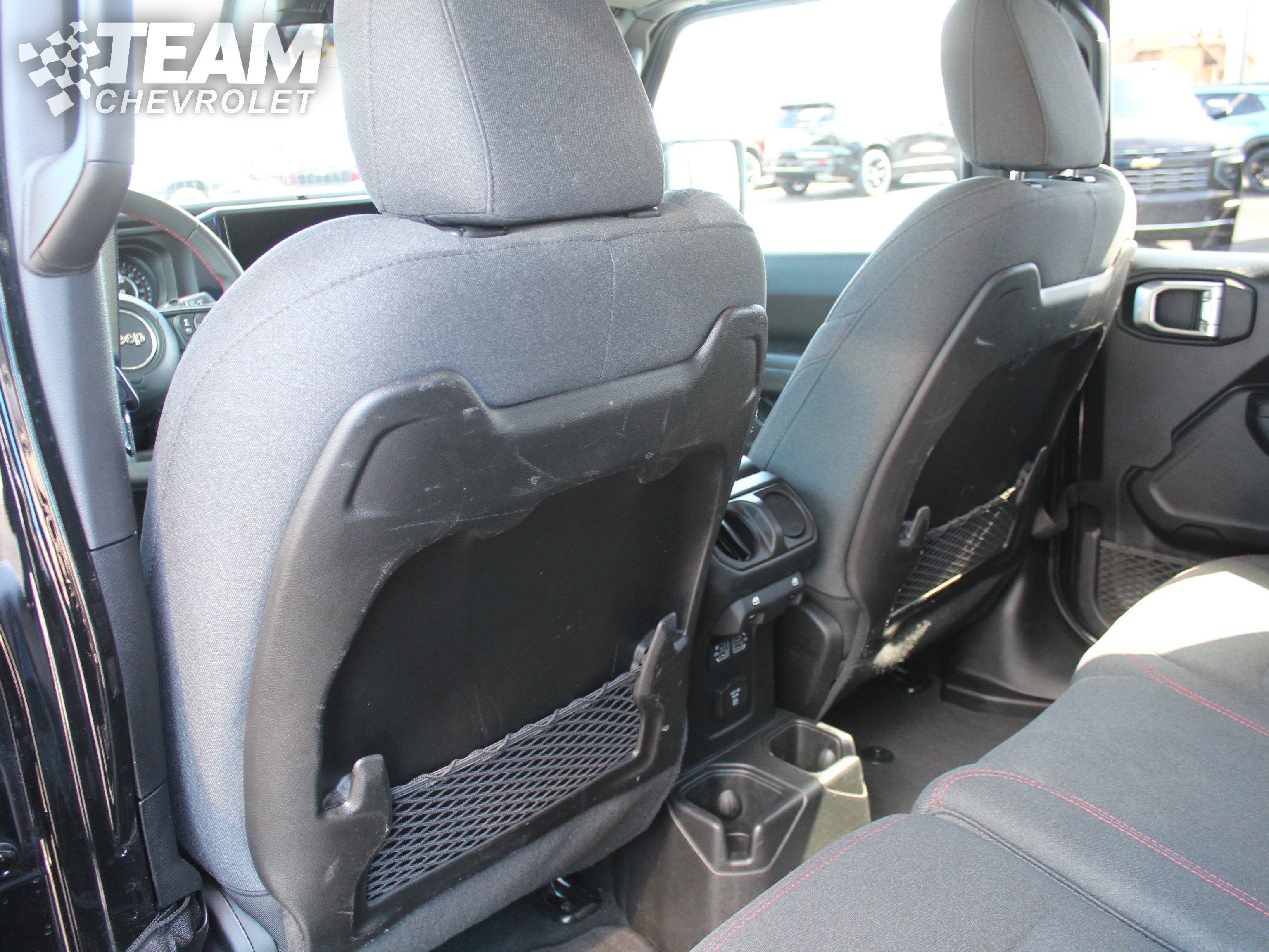 Used 2024 Jeep Wrangler Unlimited Rubicon AWD/4WD image 21