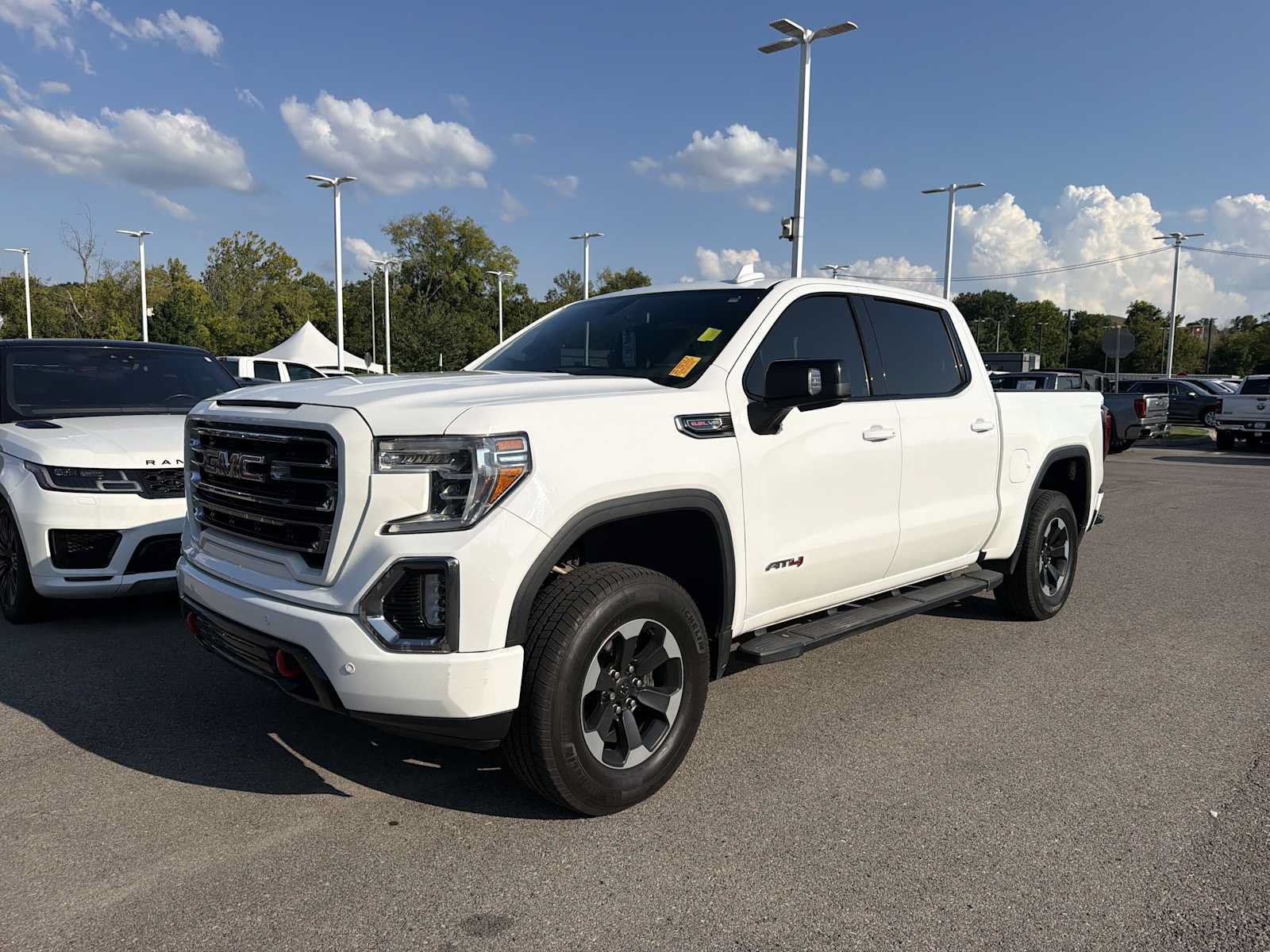 Used 2019 GMC Sierra 1500 AT4 w/ AT4 Premium Package AWD/4WD image 3