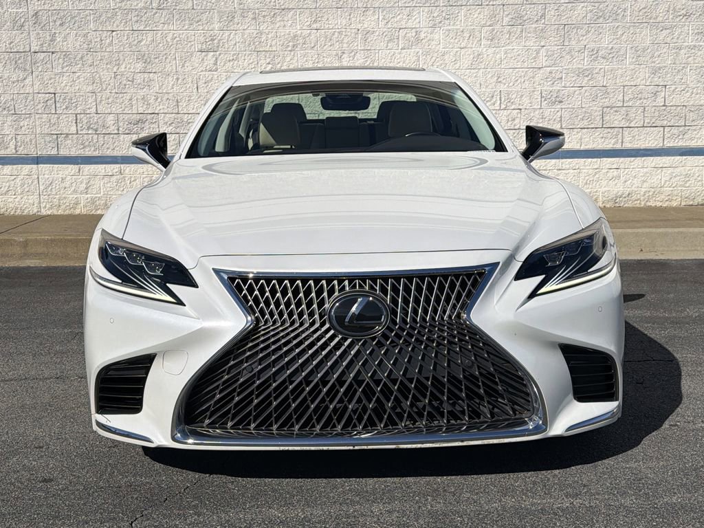 Used 2018 Lexus LS 500 w/ Accessory Package (Z2) image 2