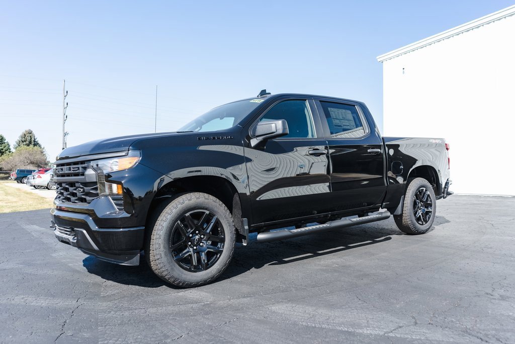 New 2026 Chevrolet Silverado 1500 Custom w/ Turbomax Blackout Package image 3