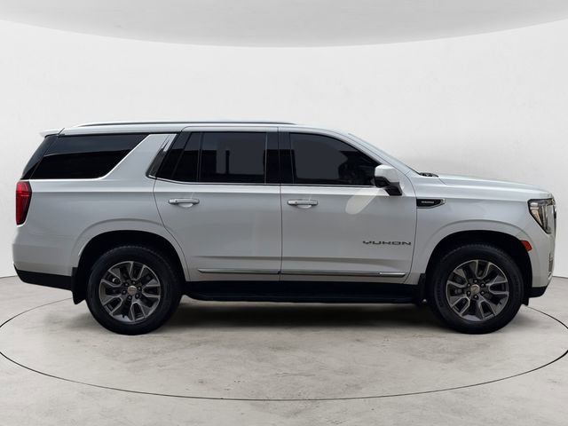 Used 2023 GMC Yukon SLT w/ SLT Luxury Package AWD/4WD image 6