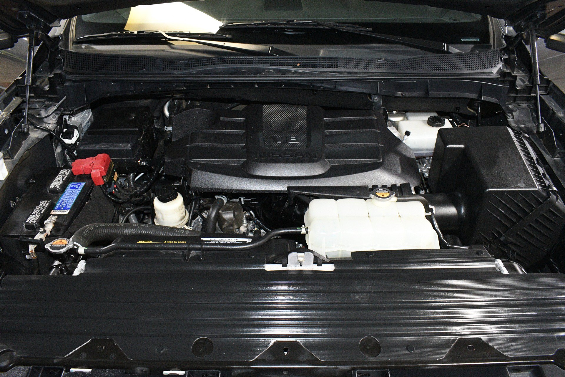 Used 2023 Nissan Titan Platinum Reserve w/ Moonroof Package AWD/4WD image 93