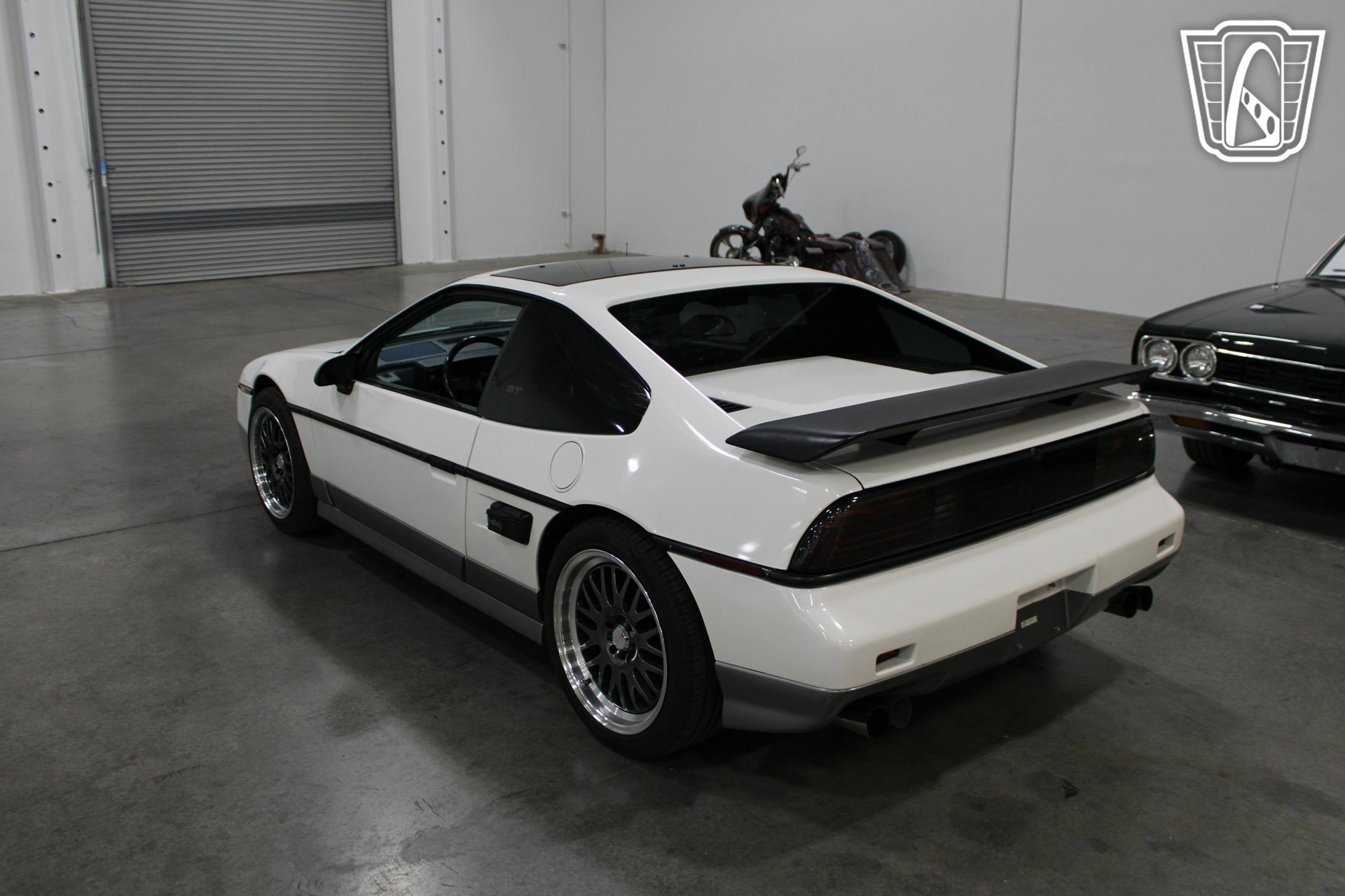 Used 1987 Pontiac Fiero GT image 16