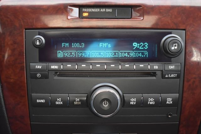 Used 2007 Chevrolet Impala LTZ image 24