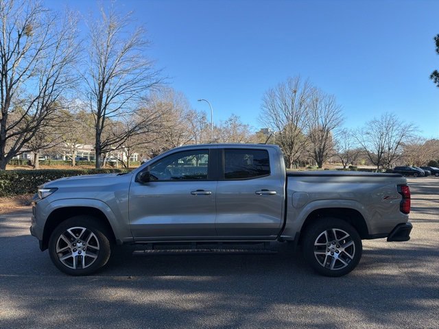 Used 2024 Chevrolet Colorado Z71 w/ Z71 Convenience Package 2