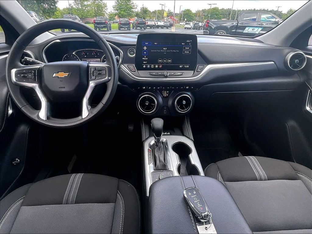 Used 2023 Chevrolet Blazer LT w/ Convenience Package AWD/4WD image 21