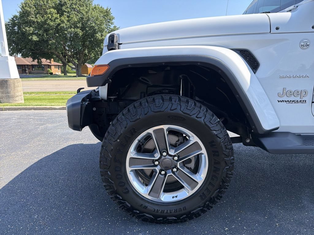 Used 2020 Jeep Wrangler Unlimited Sahara AWD/4WD image 17