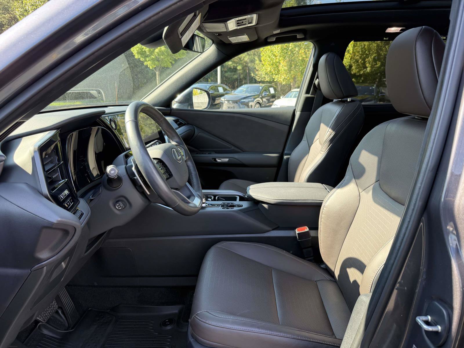 Used 2025 Lexus TX 350 AWD w/ Technology Package image 14
