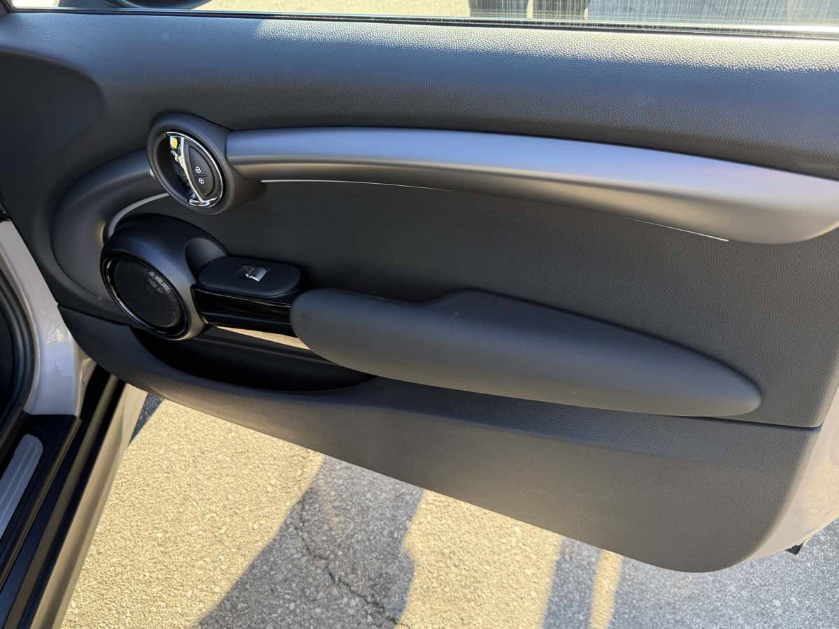 Used 2022 MINI Cooper S image 18