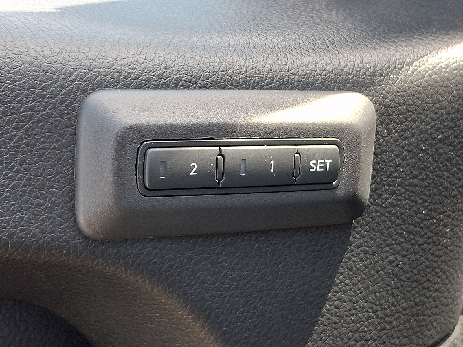 Certified 2024 Nissan Titan PRO-4X w/ Pro-4x Convenience Package AWD/4WD image 26