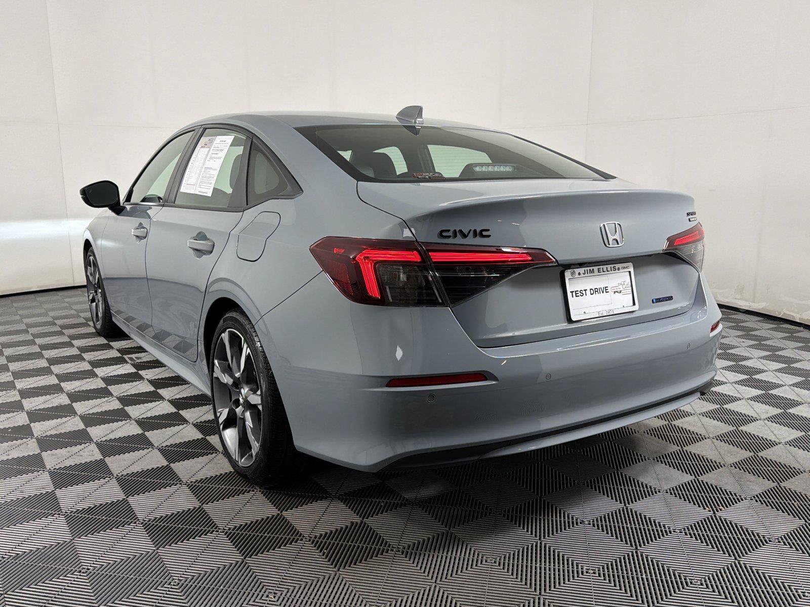 Used 2026 Honda Civic Sport Touring image 4