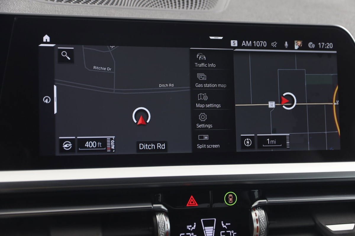 Used 2021 BMW M4 Coupe w/ Executive Package RWD image 9
