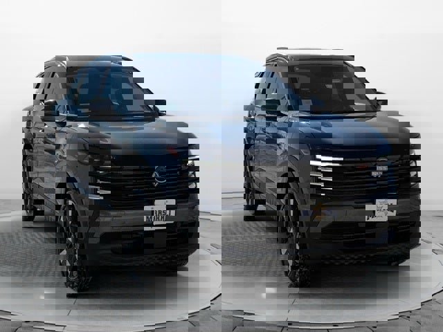New 2025 Nissan Kicks SR