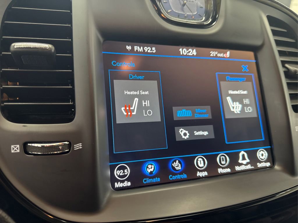 Used 2022 Chrysler 300 S image 33