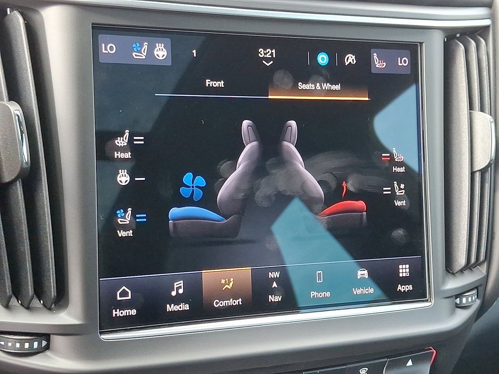 Used 2023 Maserati Levante Trofeo AWD/4WD image 18