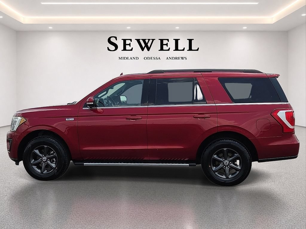 Used 2019 Ford Expedition XLT w/ Equipment Group 202A AWD/4WD image 2