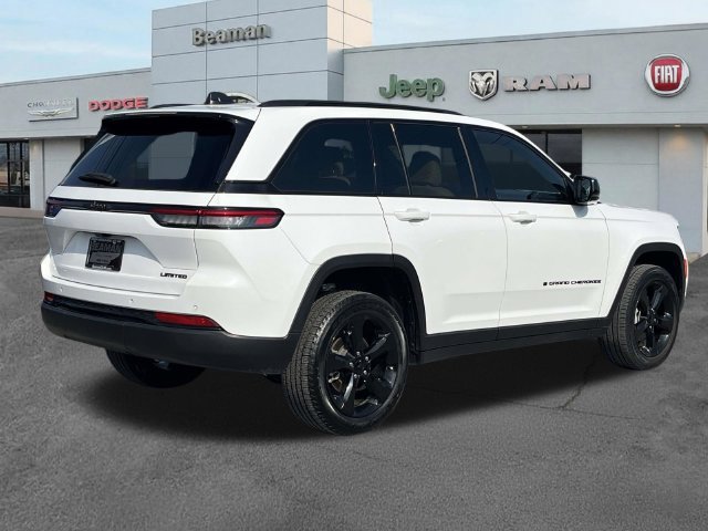 Used 2023 Jeep Grand Cherokee Limited w/ Black Appearance Package RWD image 7