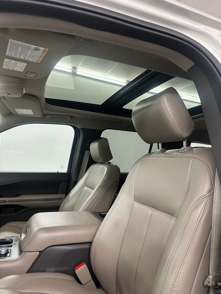 Used 2020 Ford Expedition XLT w/ Equipment Group 202A image 14
