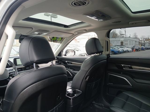 Used 2022 Kia Telluride SX w/ Nightfall Edition Package image 24