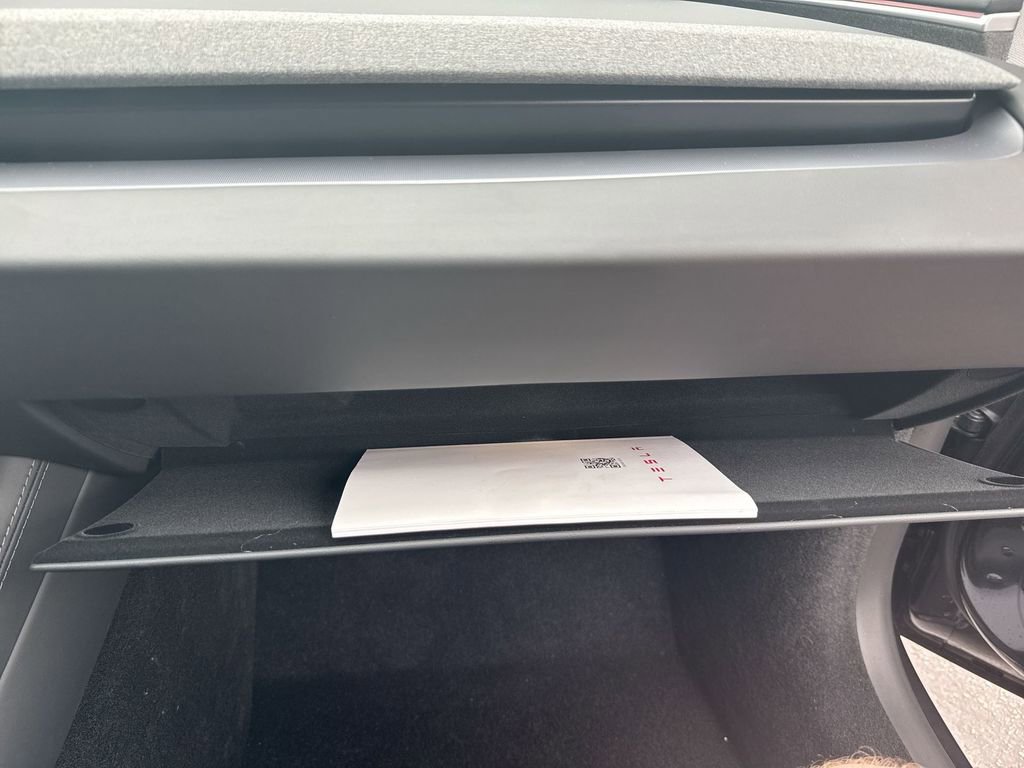 Used 2025 Tesla Model 3 Long Range image 34