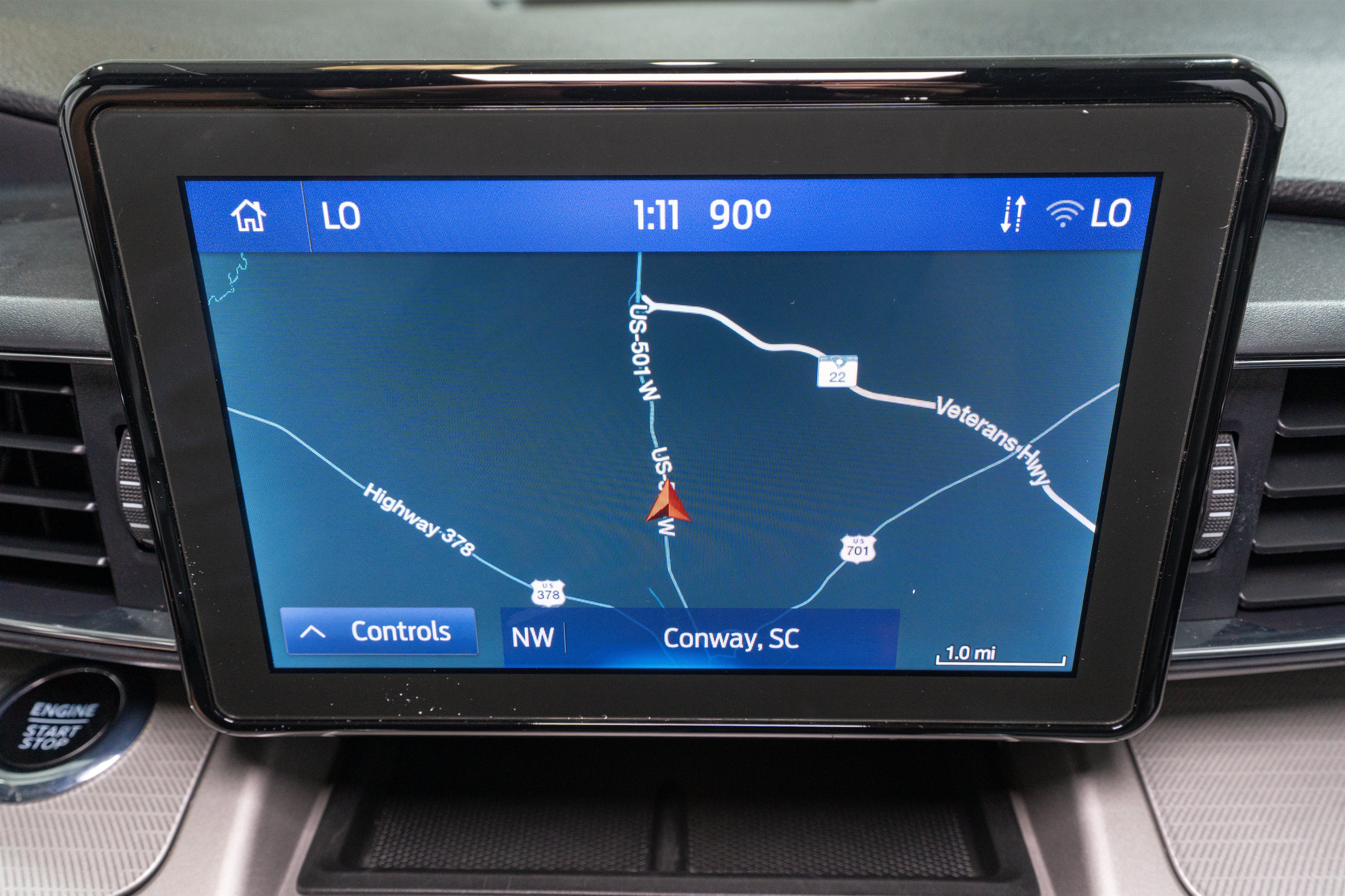 Used 2023 Ford Explorer XLT w/ Equipment Group 202A RWD image 16