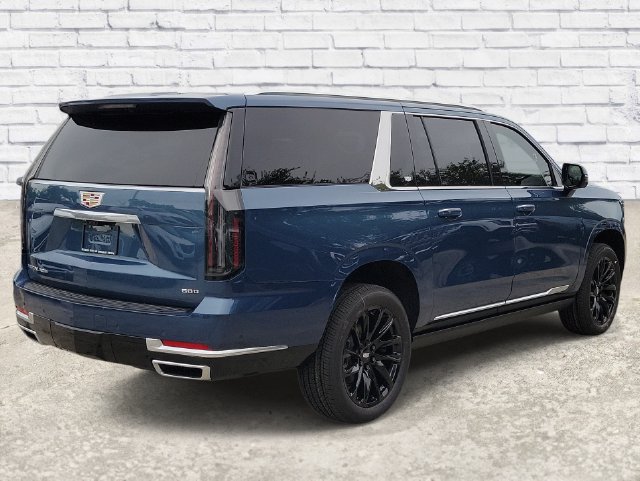 New 2026 Cadillac Escalade ESV Luxury AWD/4WD image 3