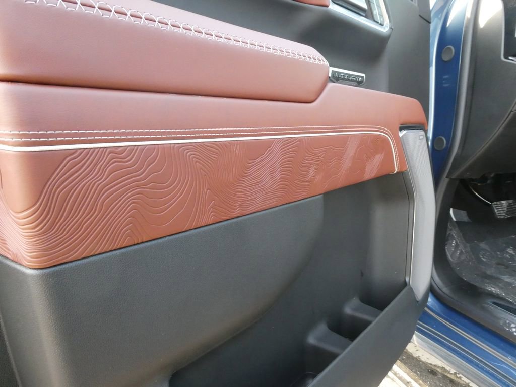 New 2026 GMC Sierra 1500 Denali Ultimate w/ LPO, Black Badging Package image 28