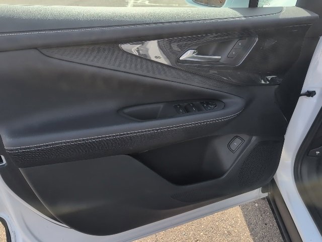 New 2025 Chevrolet Blazer EV LT image 13