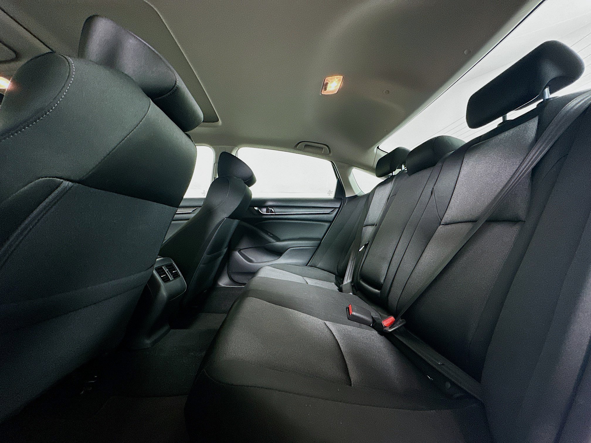 Used 2019 Honda Accord EX image 28