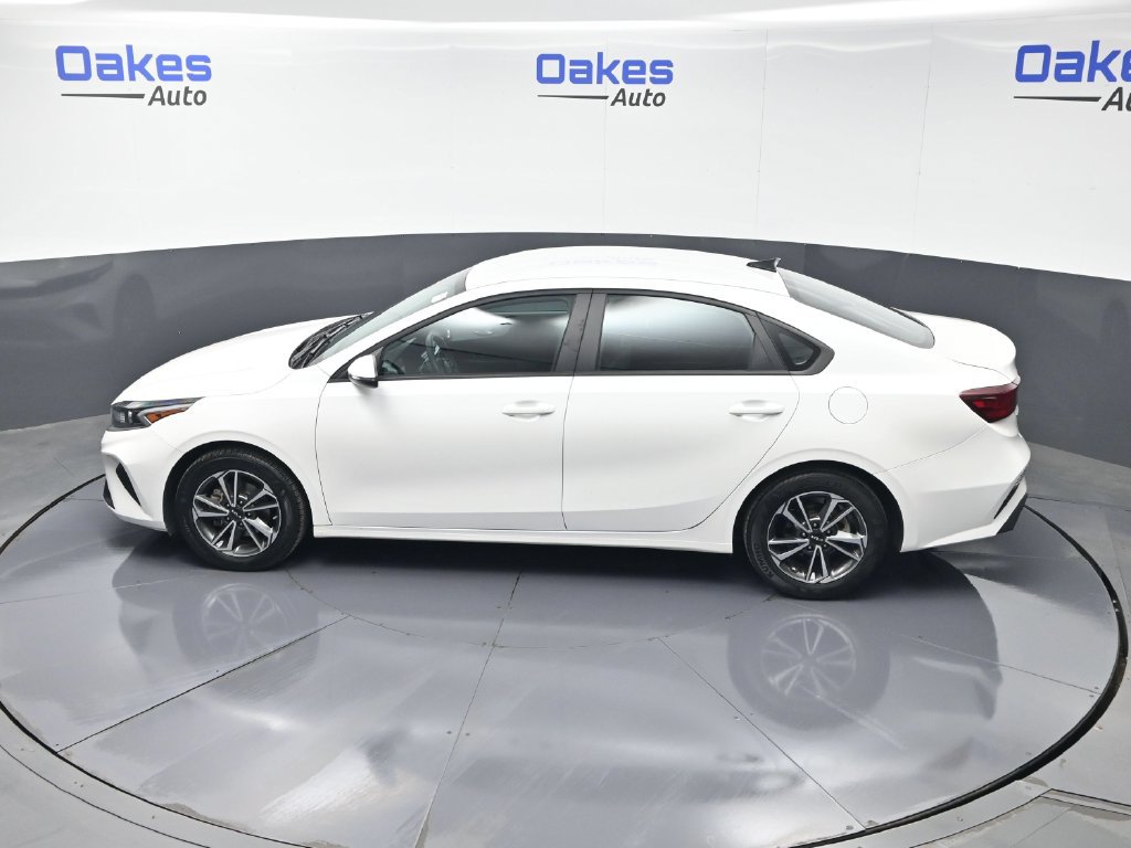 Certified 2023 Kia Forte LXS w/ LXS Technology Package FWD image 45