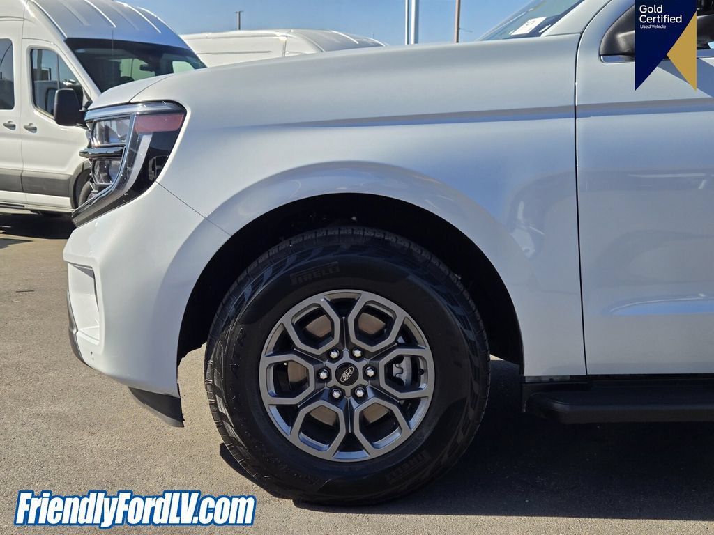 Certified 2025 Ford Expedition Max Active RWD image 9