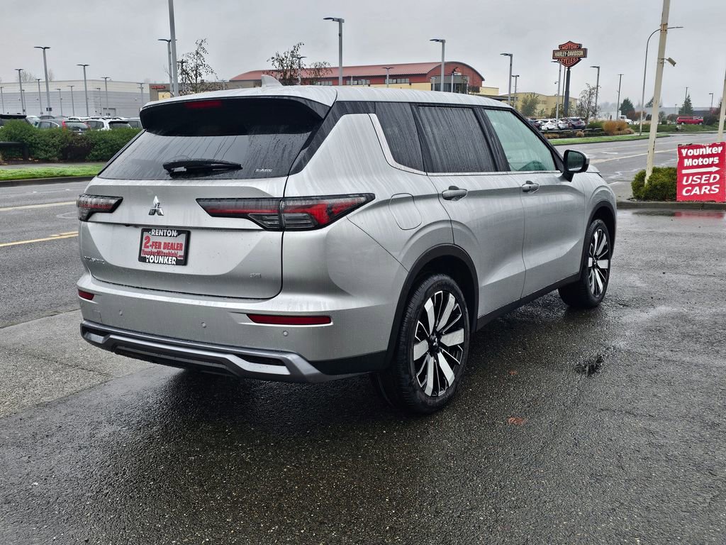 New 2026 Mitsubishi Outlander SE AWD/4WD image 5