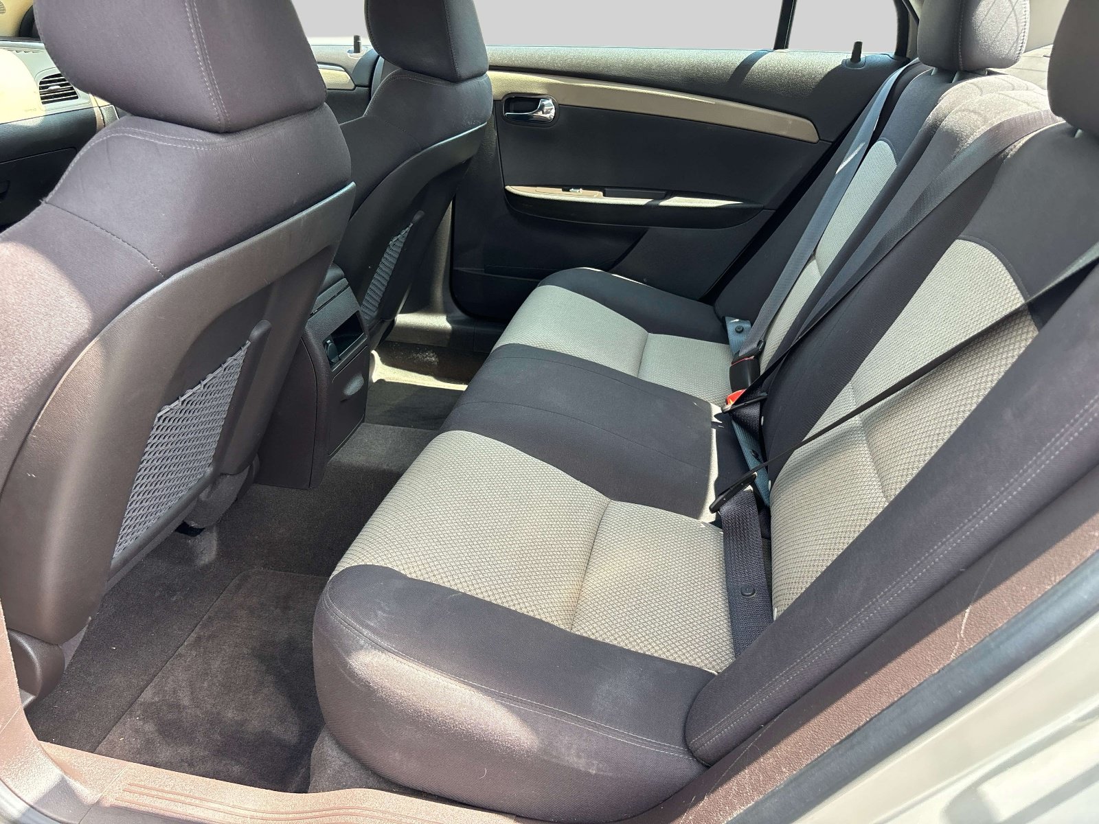 Used 2011 Chevrolet Malibu LS FWD image 7