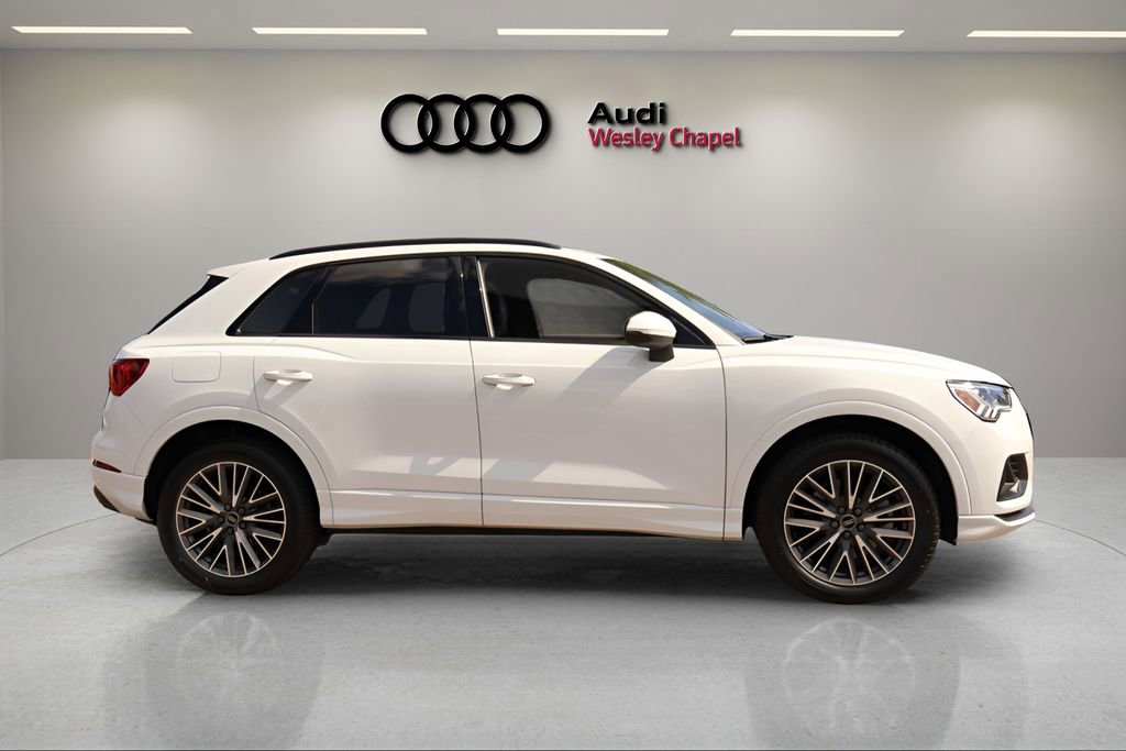 Used 2023 Audi Q3 2.0T Premium w/ Convenience Package image 6