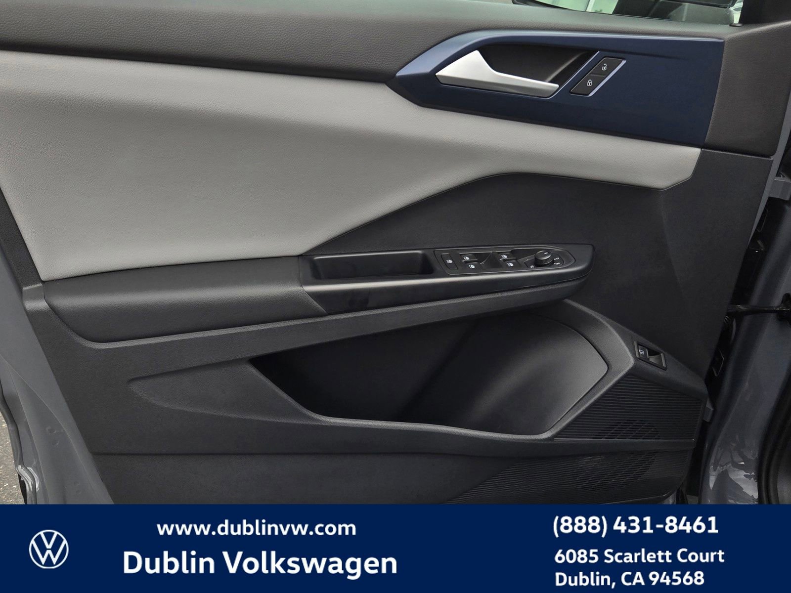 Certified 2023 Volkswagen Taos SE FWD image 10