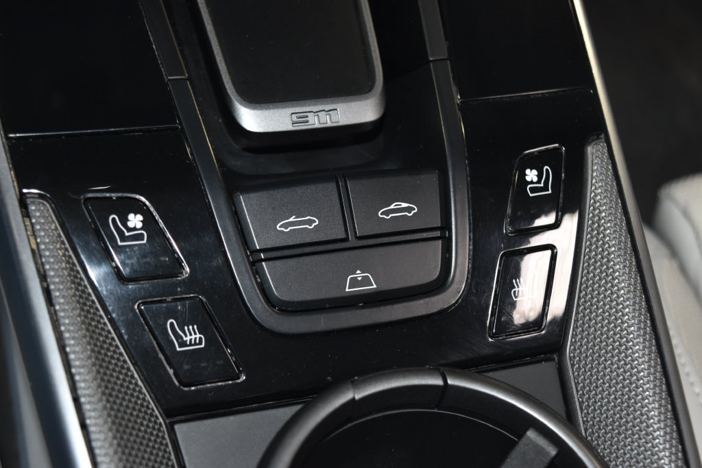 Certified 2021 Porsche 911 Turbo AWD/4WD image 20