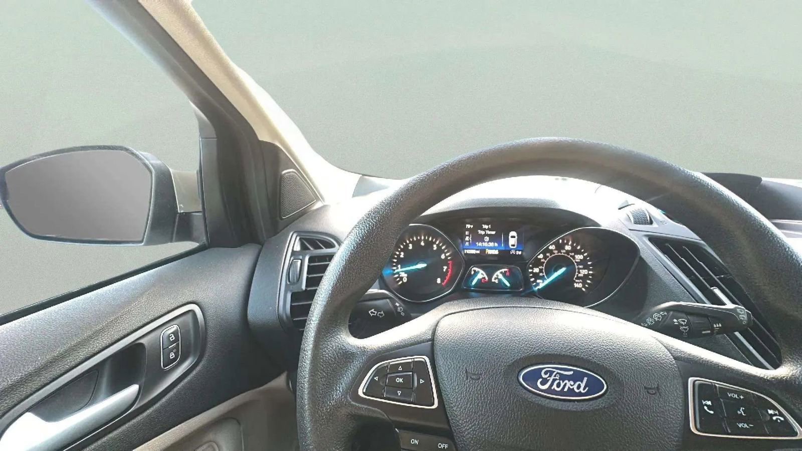 Used 2018 Ford Escape SE FWD image 19