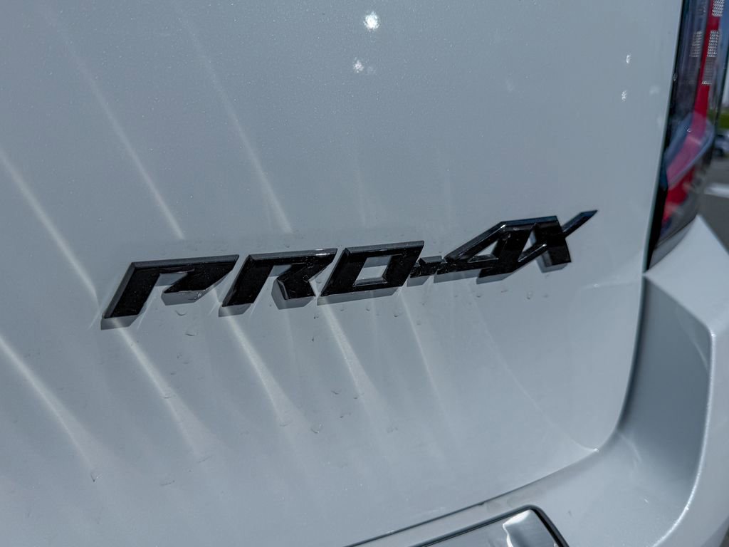 New 2026 Nissan Armada PRO-4X AWD/4WD image 7
