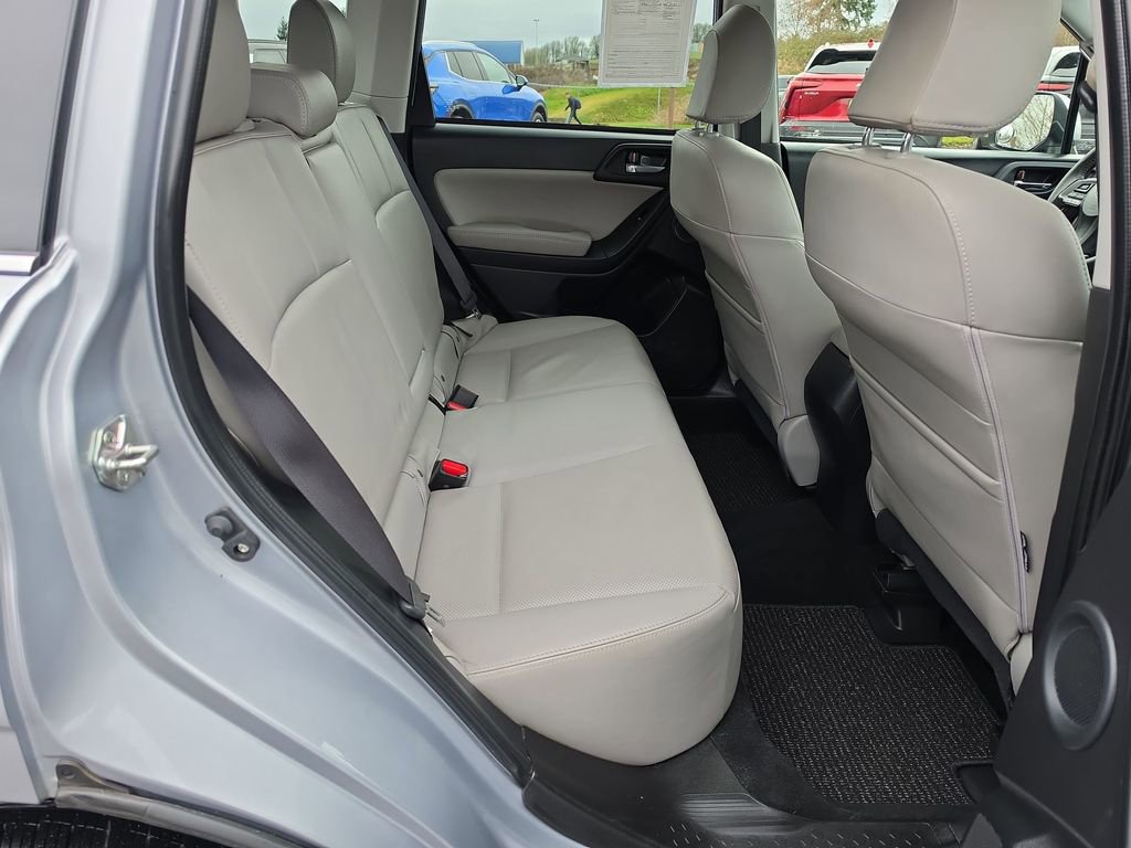 Used 2016 Subaru Forester 2.5i Touring w/ Popular Package #2 image 30