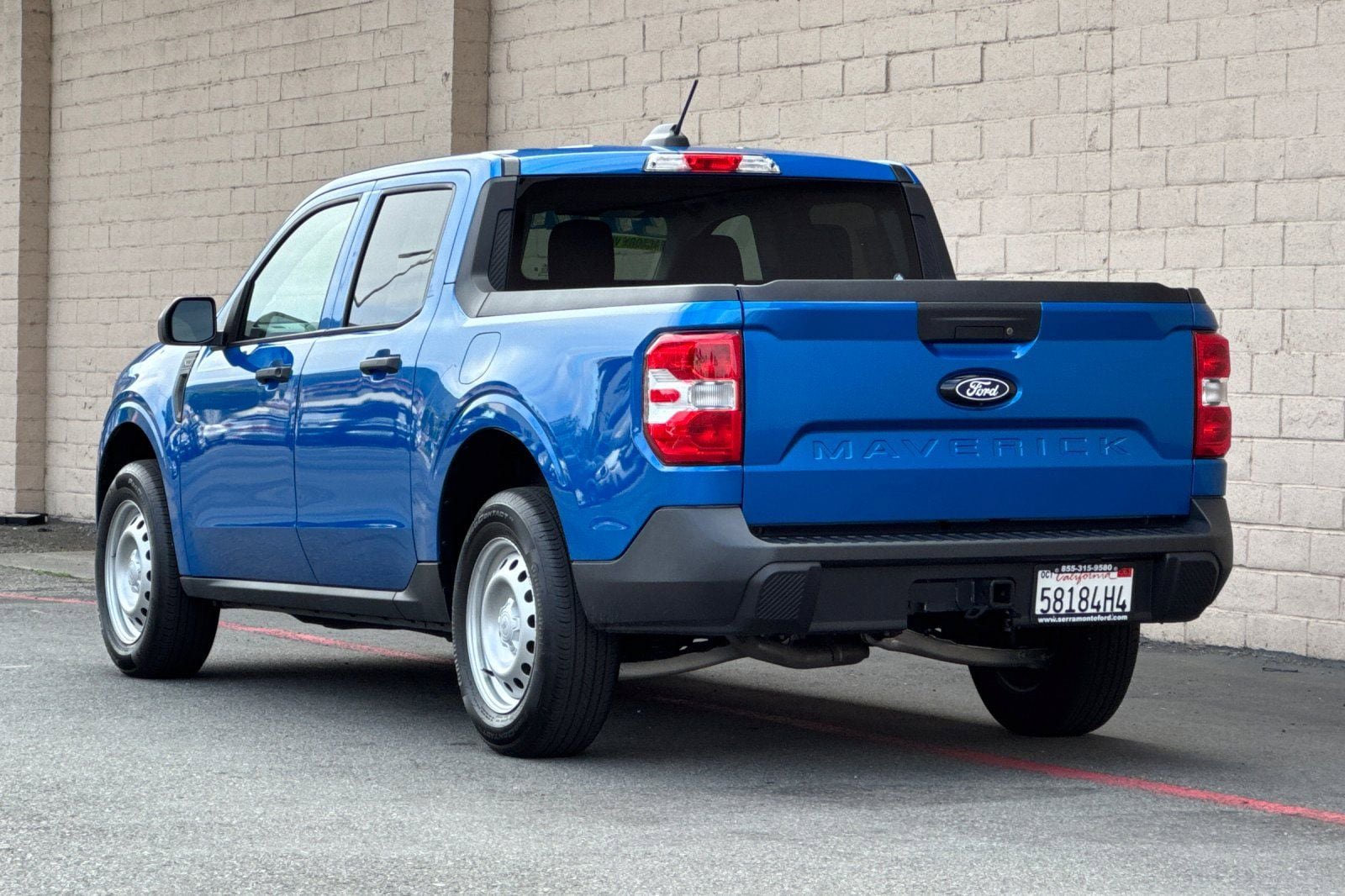 Used 2025 Ford Maverick XL w/ Equipment Group 102A image 6