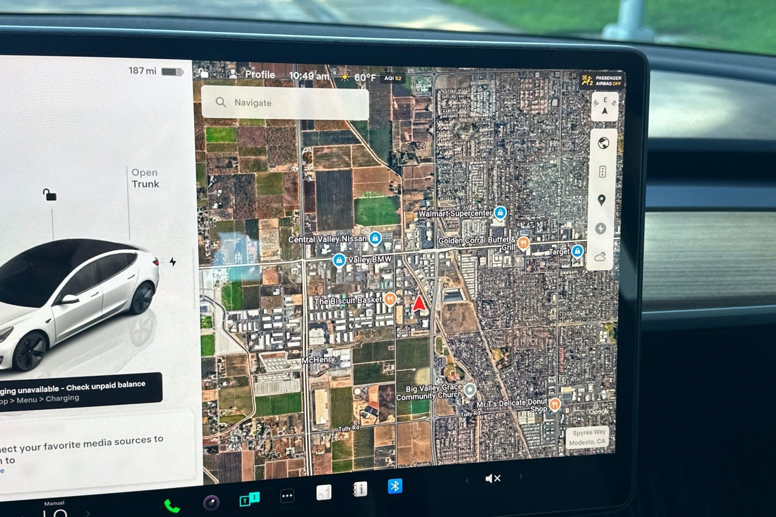 Used 2023 Tesla Model 3 Standard Range image 15