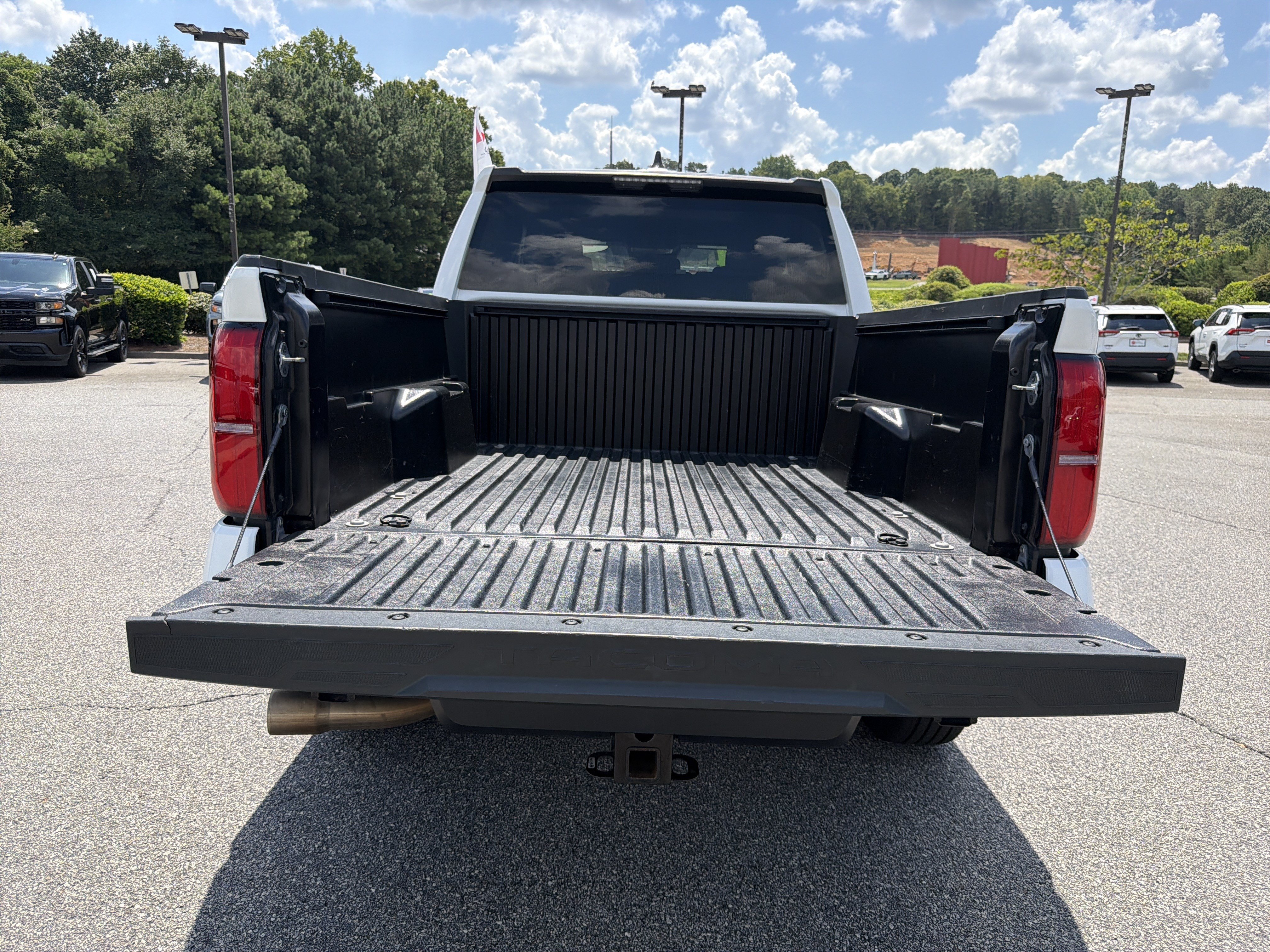Certified 2024 Toyota Tacoma SR5 AWD/4WD image 28