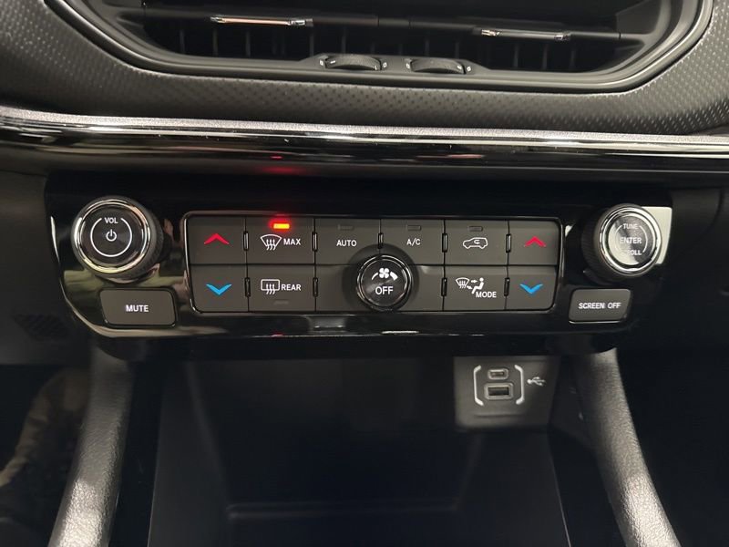 New 2026 Jeep Compass Limited image 30