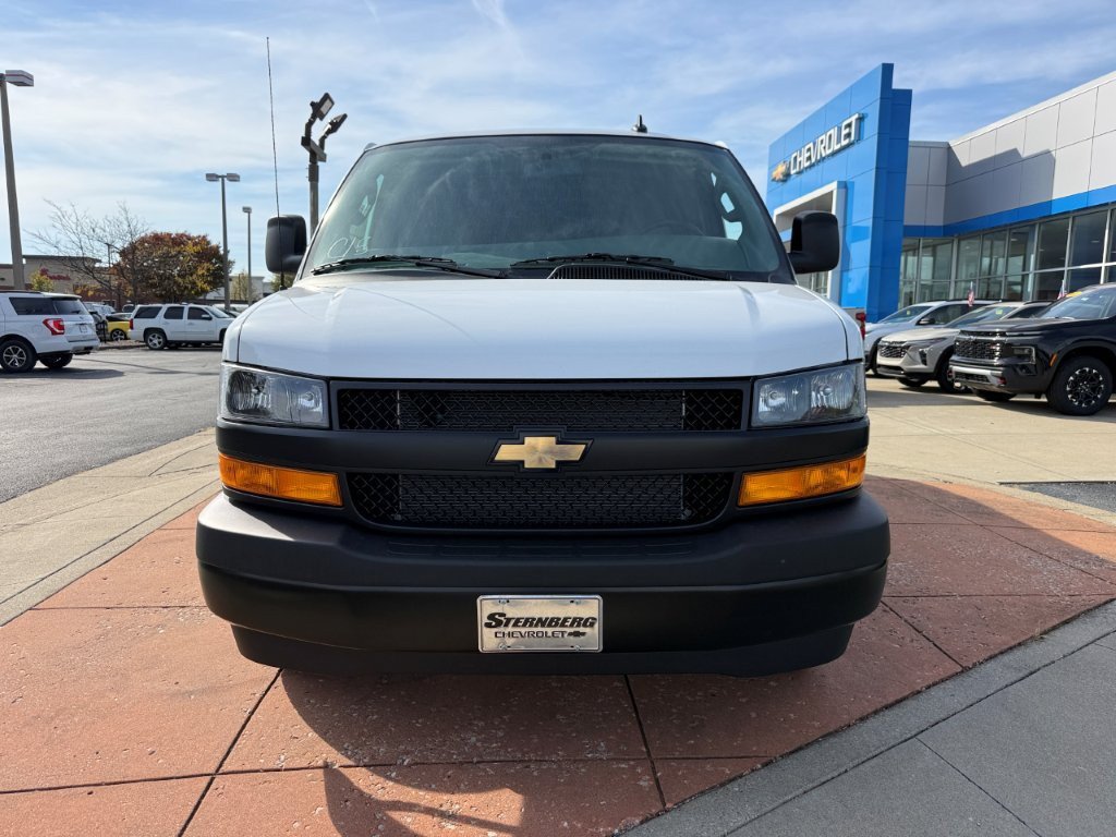 New 2027 Chevrolet Express 2500 Extended w/ Driver Convenience Package RWD image 2