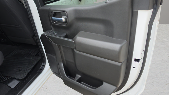 Used 2022 Chevrolet Silverado 1500 Custom w/ Safety Confidence Package AWD/4WD image 27