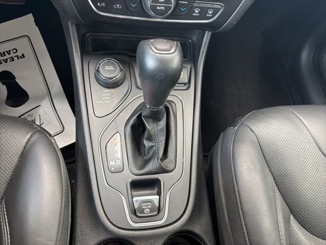 Used 2020 Jeep Cherokee Latitude Lux w/ Comfort/Convenience Group AWD/4WD image 23